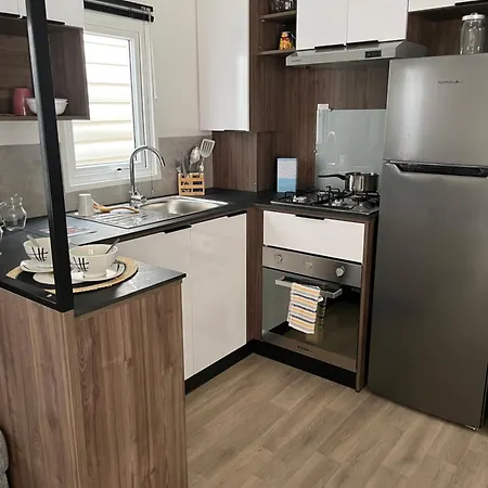 キャンプ場 Mobile Bora Bora